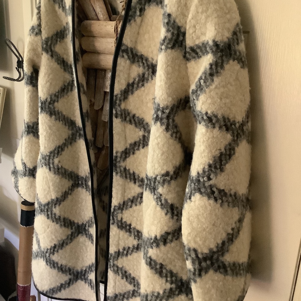 AVA VIV lightweight coat